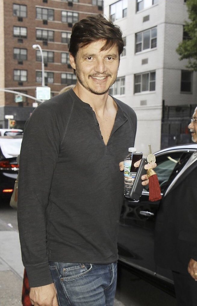 Pedro Pascal’s dimple — a thread