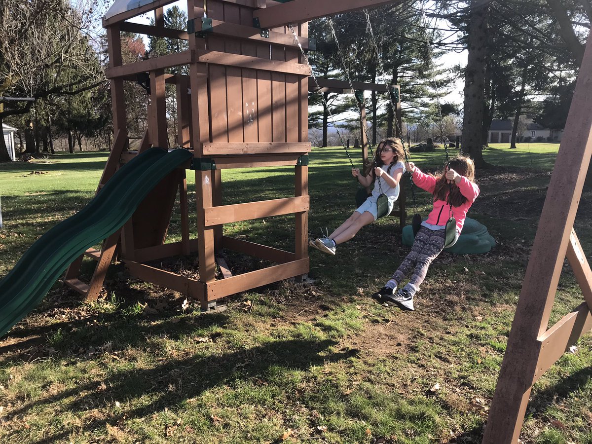 EmilyDauster's tweet image. Virtual Spirit Week! #FVFoxes we are on the move Monday!