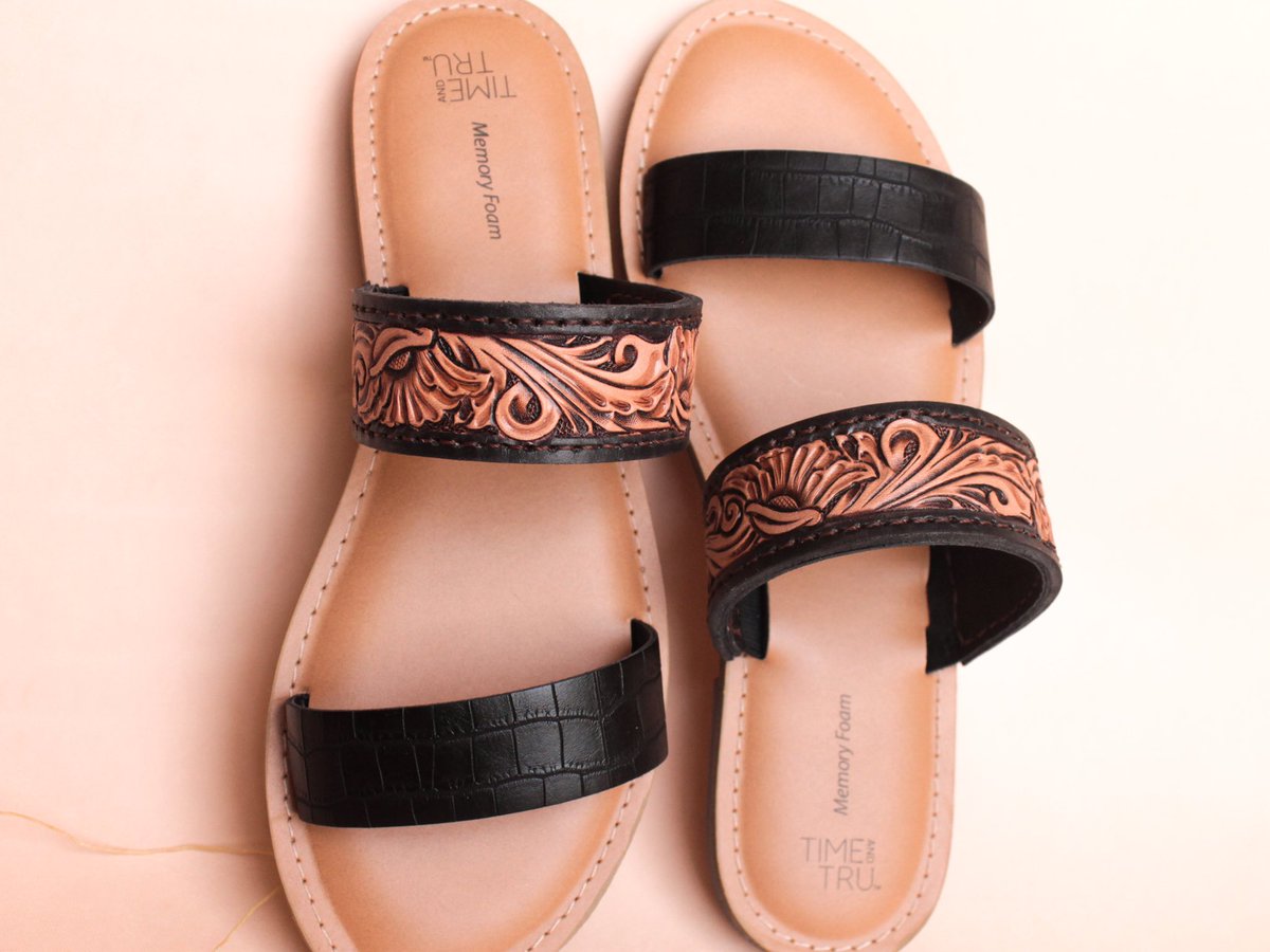 maddogleatherco's tweet photo. Tooled chanclas🤩 https://t.co/bStVIUtPeM