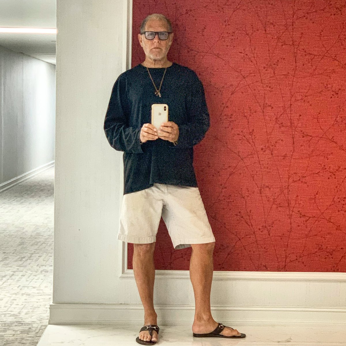 bbbbutz's tweet photo. Guesssssss wh0??)-  wearing #kalz #gucci Tshirt which I don't seeeem2 have filled out yet))))) https://t.co/biKpLtyeGi