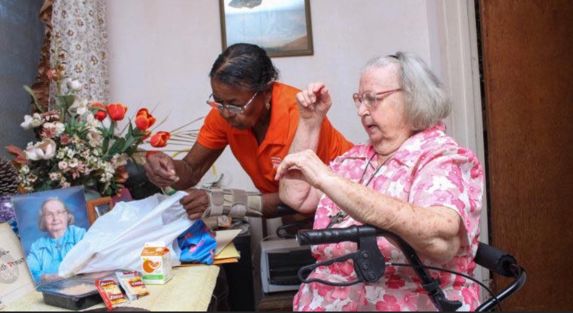 YWCAHouston's tweet photo. Our Meals on Wheels Waiting List is Growing EVERYDAY! Your donation of $100.00 will feed 3 seniors daily for the next 14 days! Your generosity is GREATLY appreciated! 
Thank You!​​​​​                                
To Donate please click the link below: 

https://t.co/Gua2kuyeIb https://t.co/55OzRpRwU4