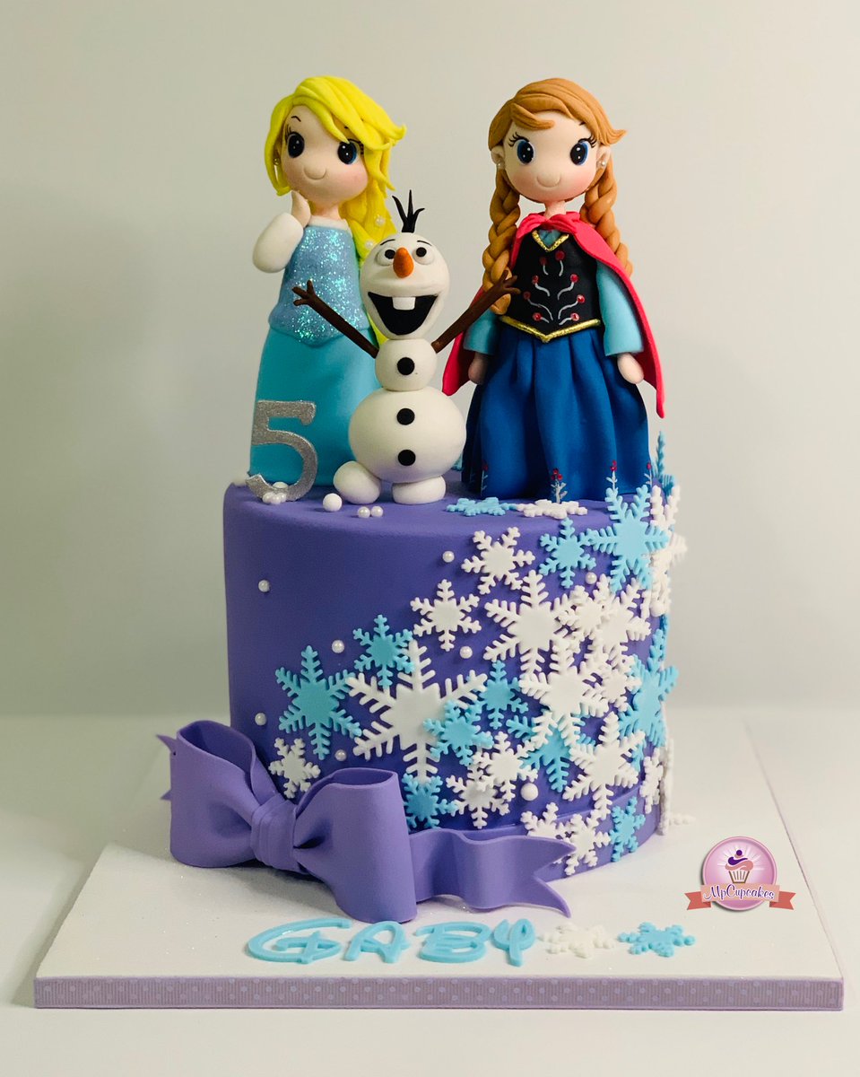 MpCupcakes's tweet photo. Que ternura 😍❄️ esta torta de frozen. Algo diferente pero mu lindo #frozen #tortafrozen #frozencake #cakefrozen #anayelsa #olaf #cakelover #cakedecorating #cakesofinstagram #cakesdesign #cake #tortas #tortaspersonalizadas #tortastematicas #tortasdecoradas #tortasbogota https://t.co/d29YLzPqXM