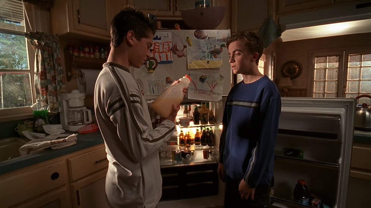 eric_uperable's tweet image. Malcolm sur mon vieux disque dur externe du lycée VS Malcolm en torrent multi-langues en 2020