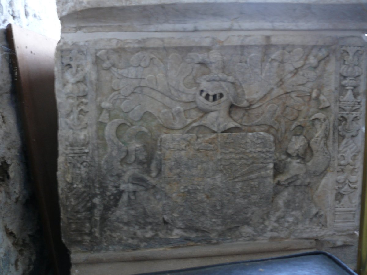 baylijc's tweet image. #Pilasters at the ends of the sides of two monuments at Fenny Drayton and Peckleton in a local Leicestershire style emulating the work of Richard Parker of Burton-upon-Trent and presumably using a local source of alabaster. #MonumentsMonday