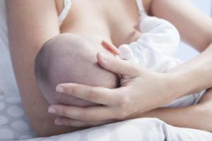 MeganCarolan's tweet photo. Reminder to those #breastfeeeding that #donormilk continues to be a safe & lifesaving option for certain NICU babies even in the time of #COVID19. Are you working from home & don't need that milk stash for daycare right now? Consider donating ! Min 100 oz. https://t.co/NoVxLdFEeu https://t.co/ThUYJhThsw