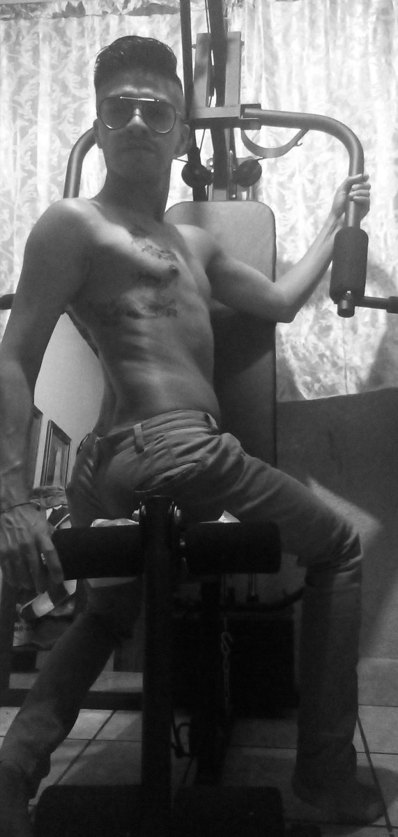 laliosademanu's tweet photo. Todo es cuestión de actitud #laliosademanu #cdmx #gayboy #sexy #morenodefuego #gayman https://t.co/jBnurvIlQN