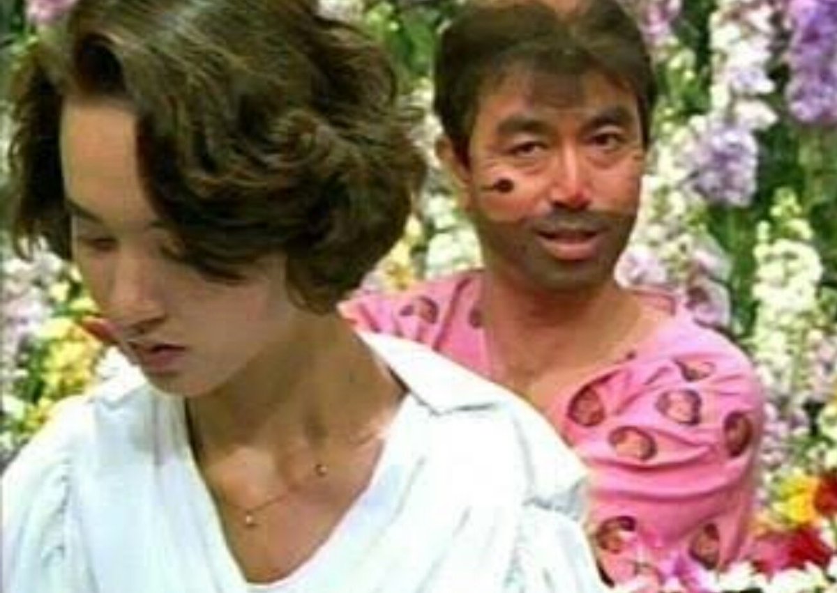 水薙 お別れ会で石野陽子さんが来られたら遺影を突き破って変なおじさん出現であの陽子さんの悲鳴があがり なんだキミは なんだキミはってか のお決まりコントをやってくれるとみなさん期待してます 一世一代の大がかりドッキリもけんちゃん 水薙 お別れ会で石野陽子さんが来られたら遺影を突き破って変なおじさん出現であの陽子さんの悲鳴があがり なんだキミは なんだキミはってか のお決まりコントをやってくれるとみなさん期待してます 一世一代の大がかりドッキリもけんちゃん