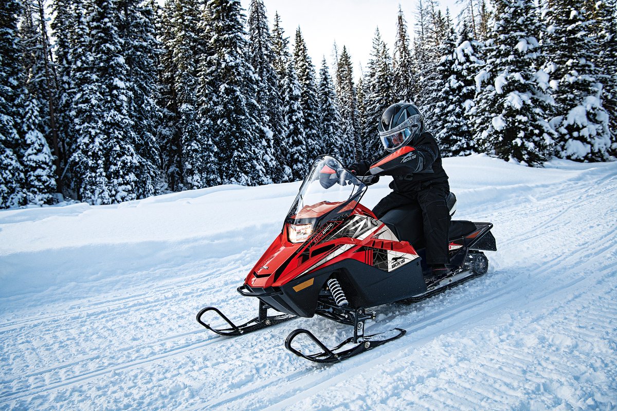arcticcat_snow's tweet photo. The ZR 200 is the ultimate ride for young riders who are ready to hit the trail with their parents, tackle deep snow or cruise in the backyard 😎 Order one now through April 18th to get our best price ever 

https://t.co/JLH6b7UlZk

#ArcticCat #ZR200 #Snowmageddon2021 https://t.co/8uxZ0xWgAx