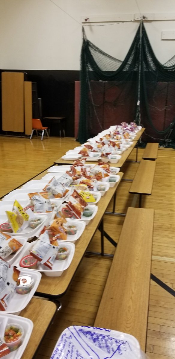 TTusseymountain's tweet photo. Tussey Mountain Cafeteria Cafeteria staff hard at work!!! #TNGfeedskids https://t.co/1VAilqP1bv