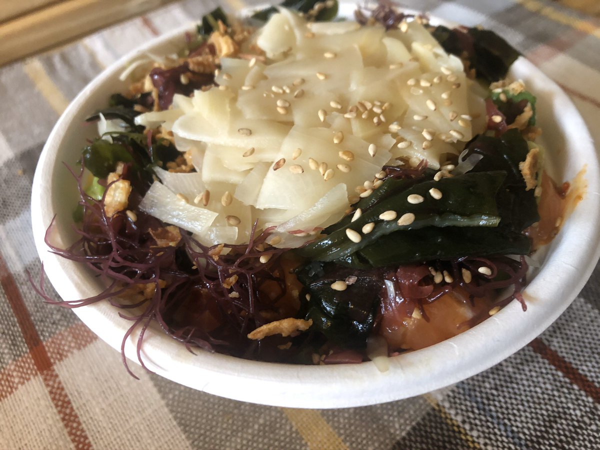 今日はPokeでした。ハワイに日本食の文化を取り入れてくれた先人に感謝。
ウクレレといいPokeといい、テラハに影響されすぎやろ俺。
<a href="/malibupoke/">Malibu Poke</a> #supportlocalBusiness