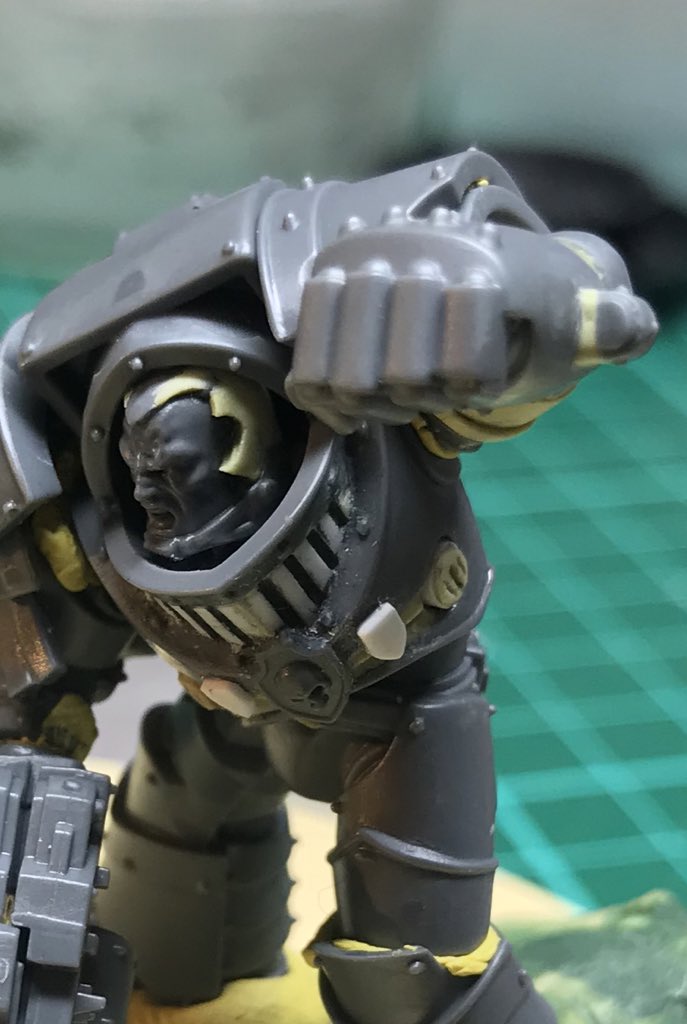 CMDante's tweet photo. Pleased with how Kroeger from my #FirstWall project is shaping up. Happy with level of detail & pretty close accuracy to armour & pose of the artwork. May still cut the legs to pose but don’t want to lose his height so he still towers over Rann
#WarhammerCommunity
#warhammer40k https://t.co/1xxYLQ0dQm