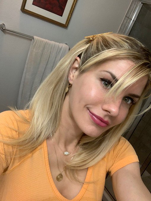 Stay safe and sanitized 💋 https://t.co/wSSdJHhUHu