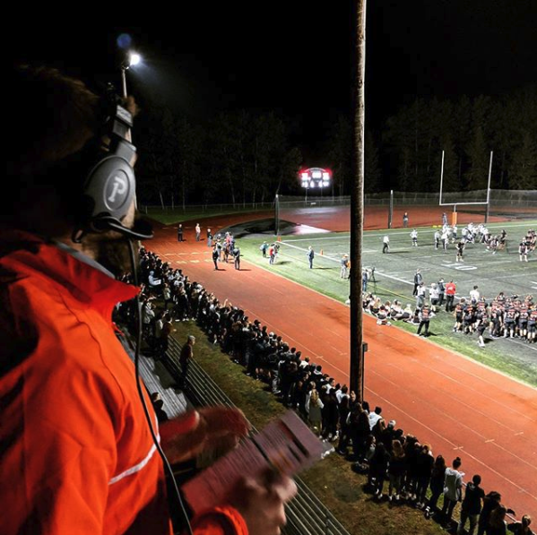Coach_Bres's tweet photo. I accept @p3collins challenge to post pictures of myself coaching. I nominate my #FNL sideline colleagues @coach_relph &amp; @Ian_Bonner to do the same or donate $20 to charity. I will also be donating to the @NavySEALfnd #coachingcommunity https://t.co/6T1fbE5z0w