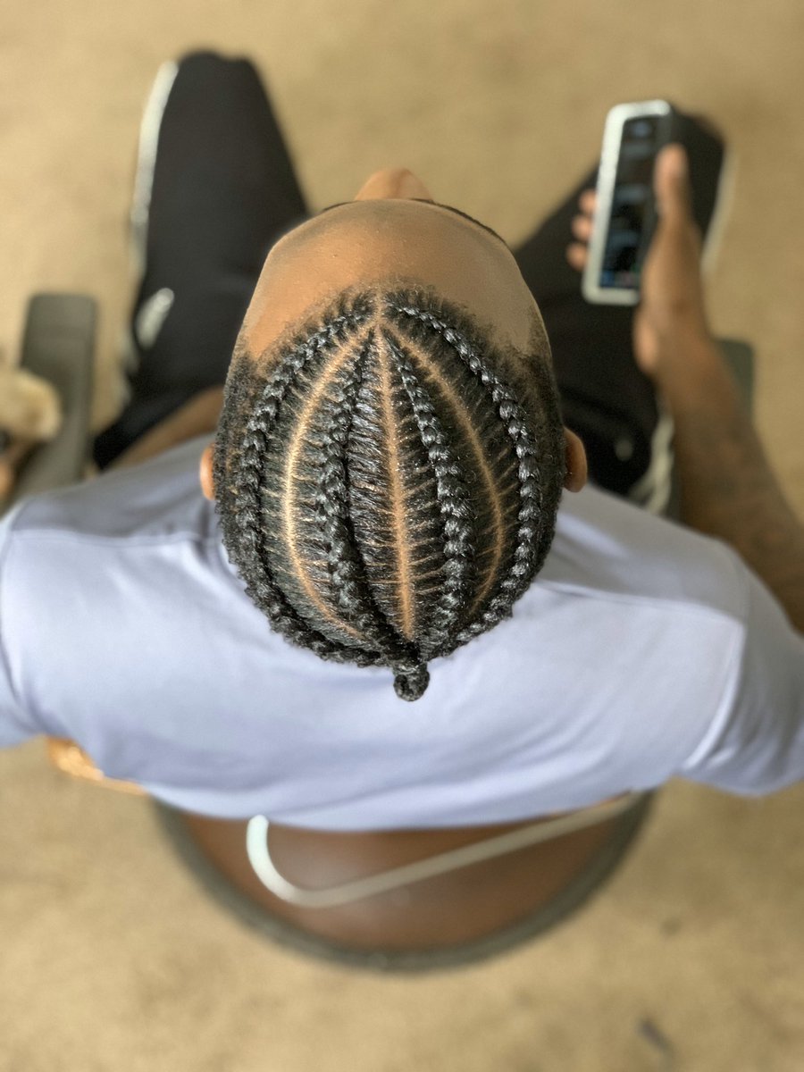 bonafidecutie's tweet photo. Man Bun Stitched🔥❤️ #thebraideffect #menbraidstyles #menbraids #manbun #stitchbraids #protectivestyles #voiceofhair #blackhair #braidsbraidsbraids #braidstyles #myasu #myaum #troyu #tuskegeeuniversity https://t.co/NqOx5P0ZgO