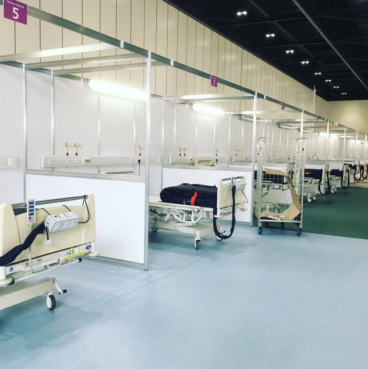 Pictures from inside the completed NHS Nightingale hospital at Excel Centre, which was built in *one week*. This is an incredible achievement and everyone involved should be very proud