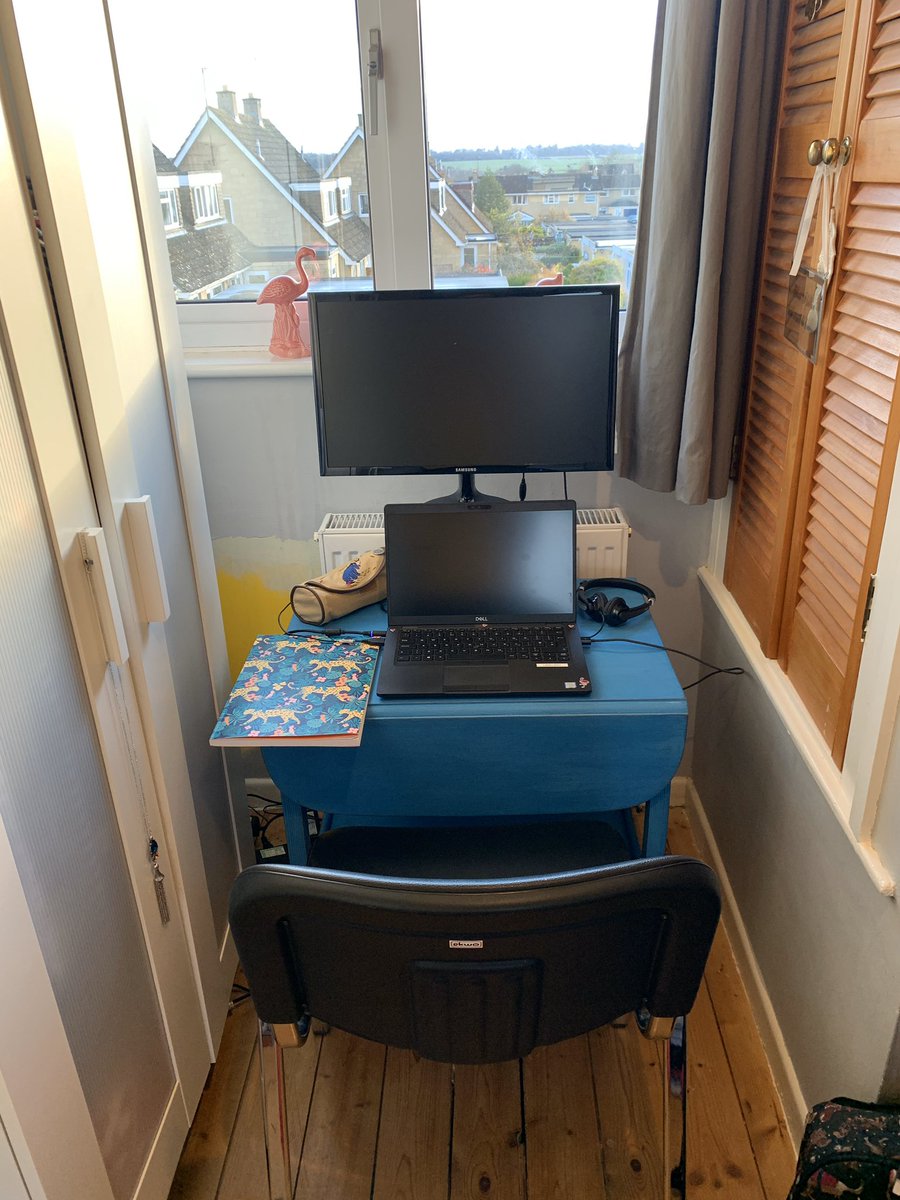 shelleyroo19's tweet photo. New office! Couldn’t bear home and work being together #needtopaint #compartmentalise #workingfromhome https://t.co/HGQ5IIcy8q