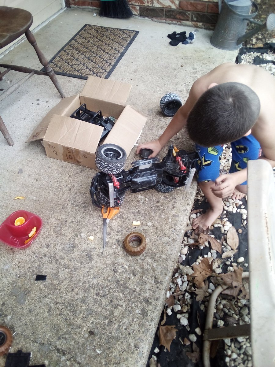 Homeschool Engineering Club... Student led... Impromptu <a href="/WeaubleauRIII/">Weaubleau R3 School District</a>  <a href="/Weaubleau_Elem/">Weaubleau Elementary</a>