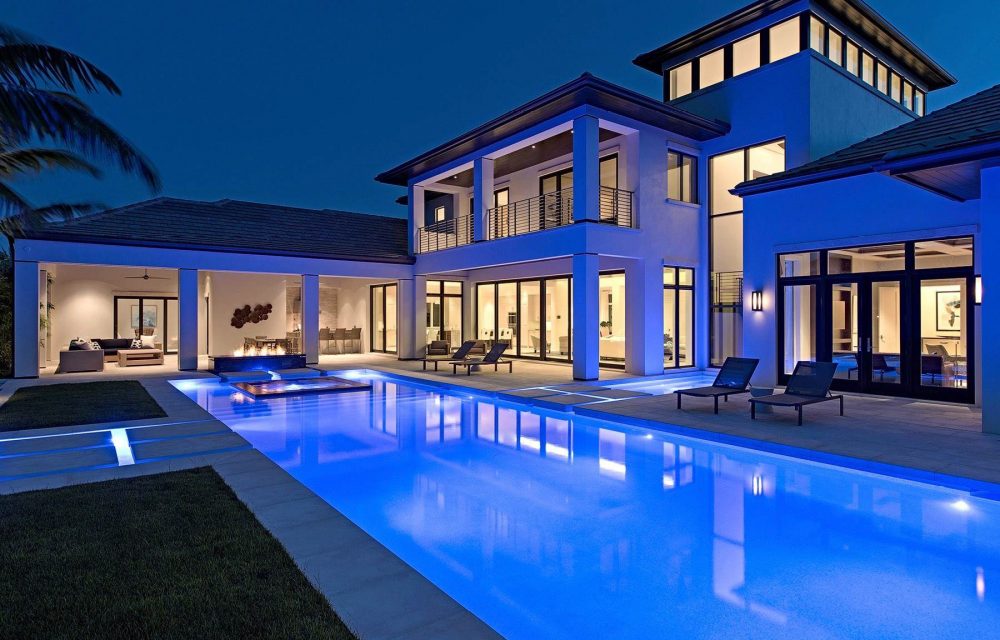 sothebysrealty's tweet photo. Showcasing the height of new luxury construction in some of the world’s most sought after locations, let’s explore an exclusive new development from our worldwide network - discover the Estuary at Grey Oaks in Naples, Florida. #sothebysrealty #SIRNewDev https://t.co/lfv83GX8wL https://t.co/pTcbgFdDFn