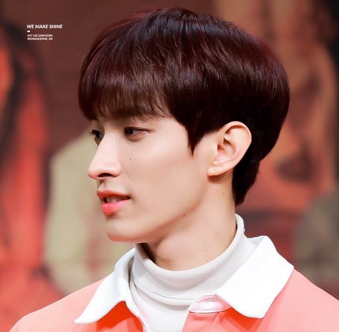 DK_thinker's tweet photo. he has the BEST side profile &amp; the MOST PERFECT nose bridge https://t.co/qx9uMHdJ3q
