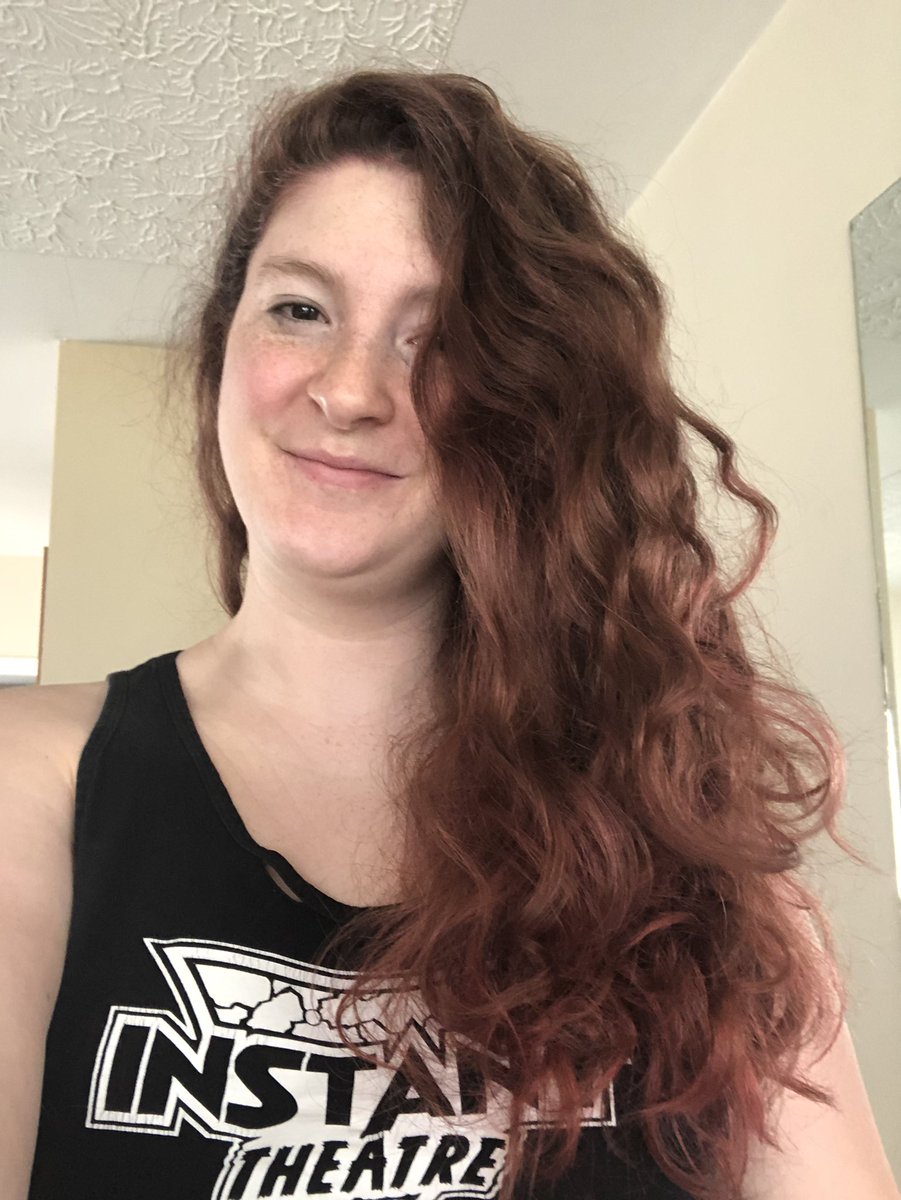 Terrible_Tia's tweet photo. Used @oVertoneColor #rosegoldforbrownhair on my ginger locks last night! I’ve got so much hair that I used every last drop of it, and now my only regret is I didn’t get the pink armpit hair I wanted ☹️💕 #showerandtell https://t.co/QZMFrBIUT6