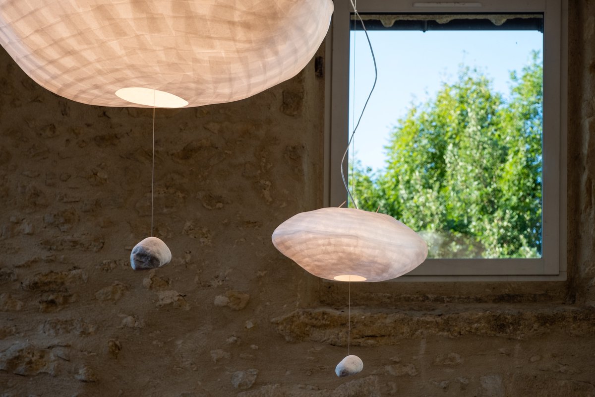CelineWright's tweet photo. Giboulées de Printemps !
Bénéficiez d'une remise de -30% sur nos luminaires stars : Cirrus, Nuage, Cumulus, Giboulée, Cocon (Suspensions, guirlandes, lampes à poser). Offre valable jusqu'au 15 avril, sur notre site internet et par mail avec le code promo "giboulee". https://t.co/hC19ejVFZJ