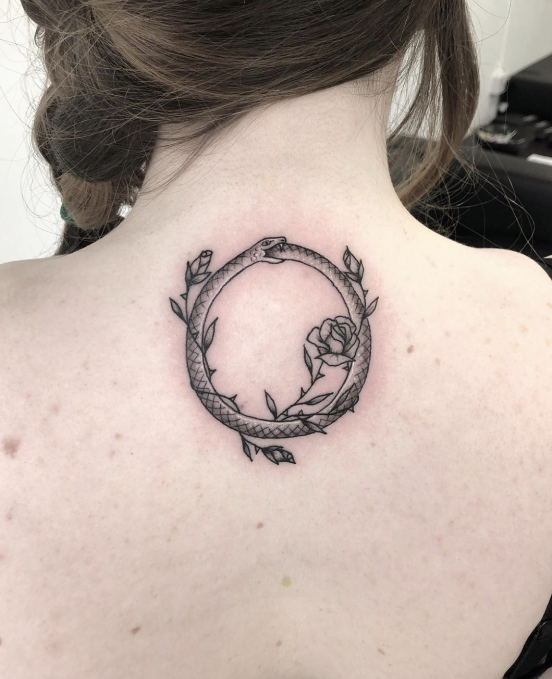 Ouroboros tattoo lineart on Craiyon