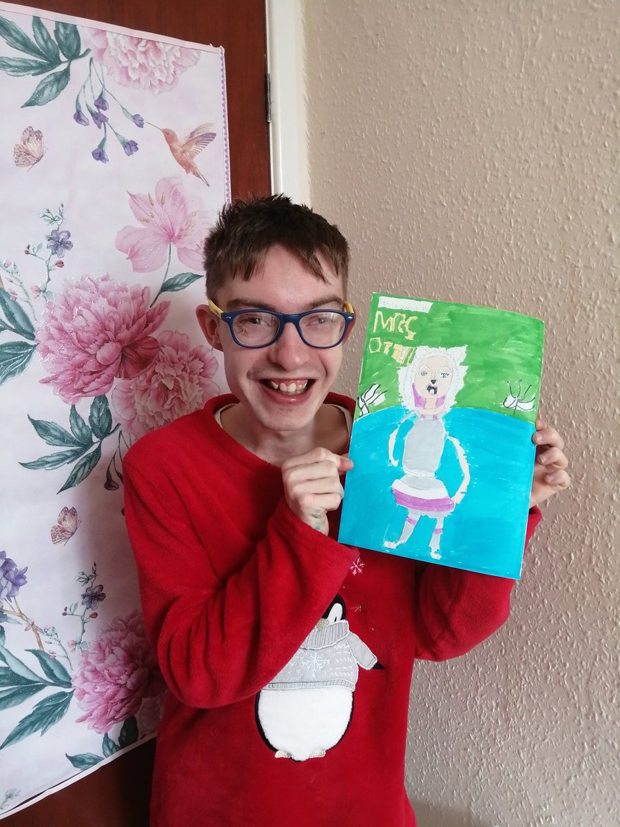 RealDeniseWelch's tweet image. Thank you Josh @rosie7394 for this lovely picture of me as Mrs Otter in @WillowsMusical ❤️❤️