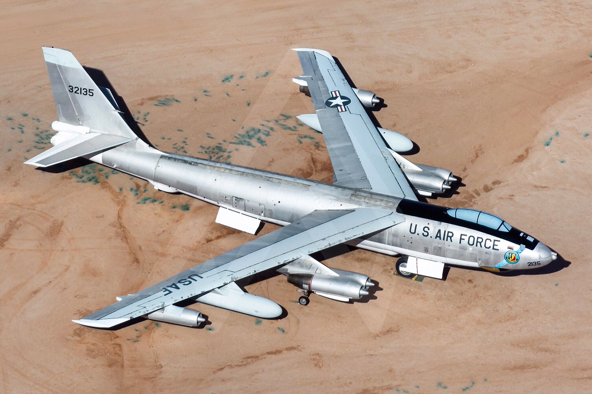 AshleyWallace19's tweet photo. Four bare metal beauties from days gone by. All beautifully preserved but just look at that Hustler! https://t.co/iGuHnJ9Bga