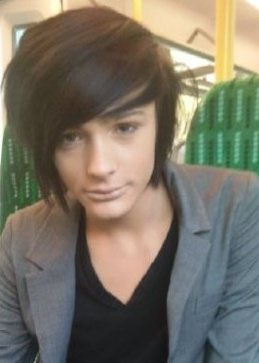 Cambellxo's tweet photo. i’ll be forever proud of my transition 🙏🏼 #lgbtquarentine https://t.co/MrS4QvgqKP