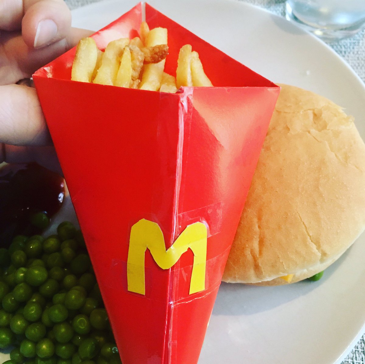 mikeaMUFC's tweet photo. ‘Im loving it’ being home to have tea with the kids each night. 

This week they are all taking turns to make their favourite food (with a little help from mummy) 
Yesterday Olivia created an Indian takeaway, today was Preston’s turn. 🍟🍔

#favouritefood #creativity @McDonaldsUK https://t.co/ITwpq20w9c
