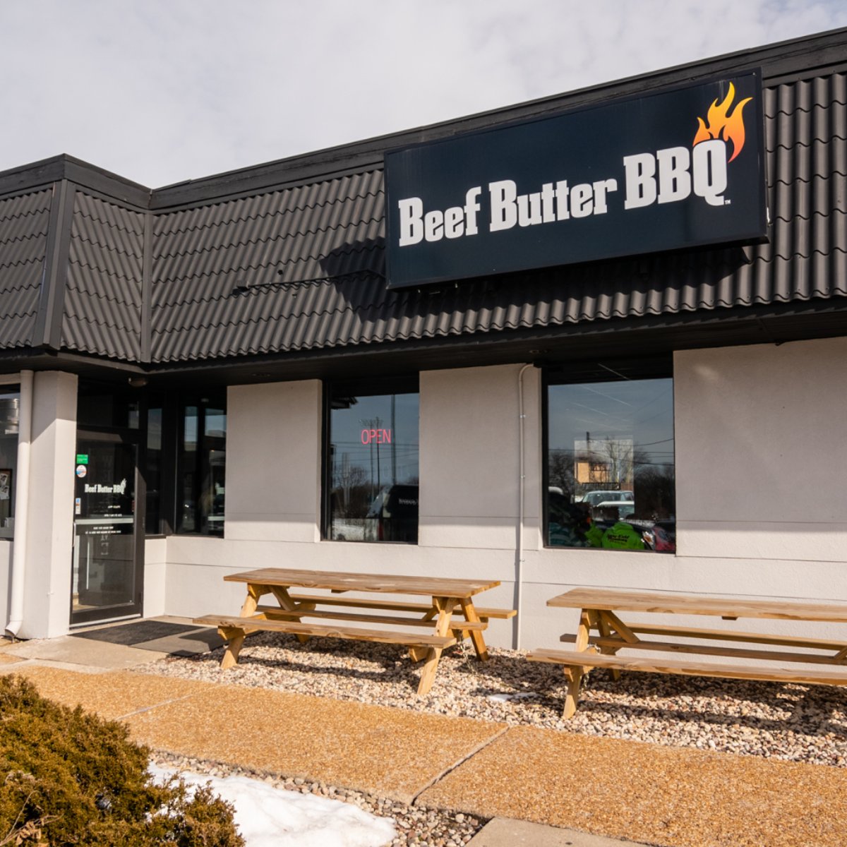 BeefButterBBQ's tweet photo. When the craving strikes for authentic BBQ, we're here to make sure you can still have the great meals you love.  Order online at https://t.co/xigZBCUavF or call 608-640-5000.  Pick-Up, Curbside or Delivery. https://t.co/SyTaYpjj7v