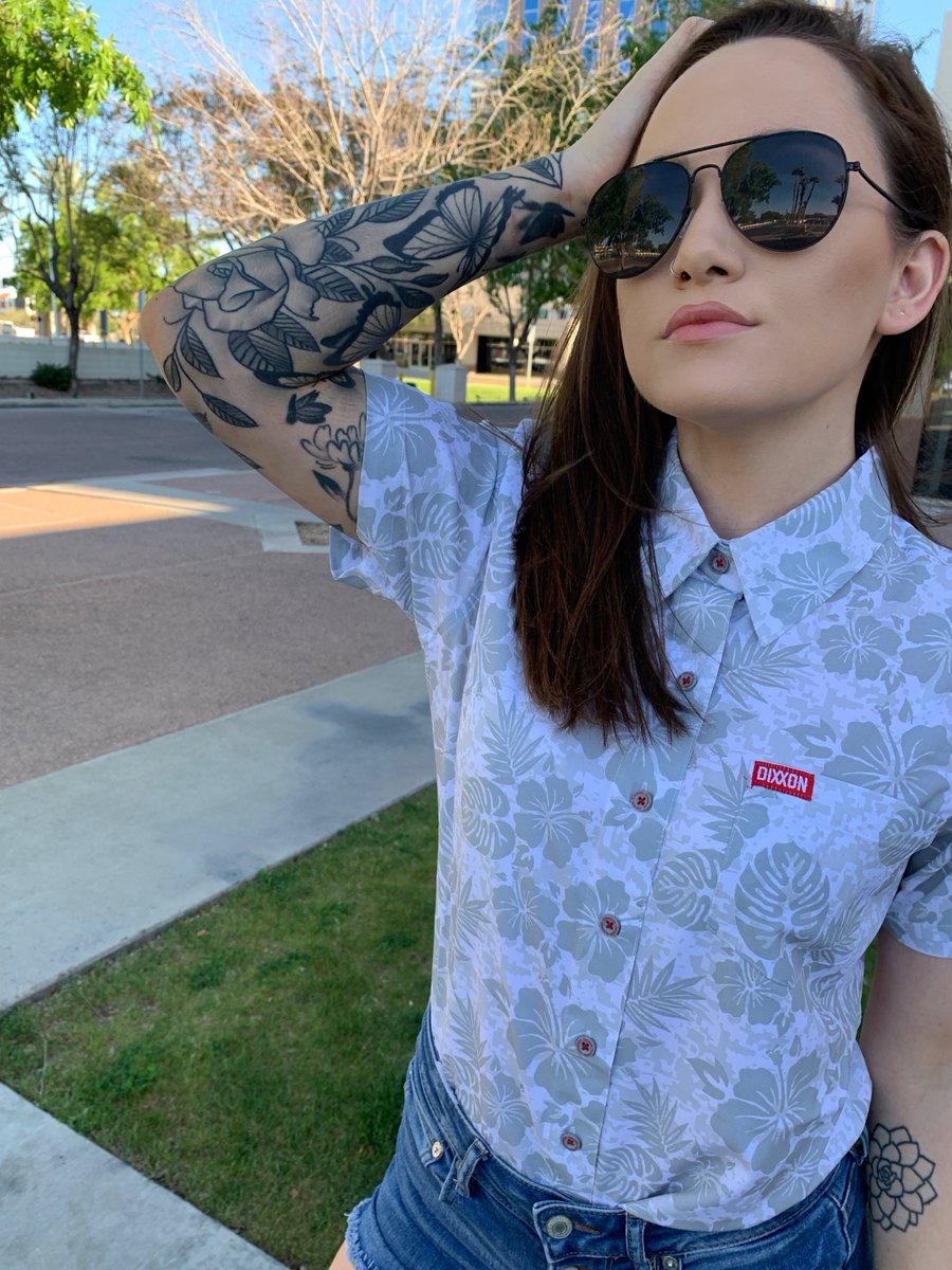 DixxonFlannelCo's tweet photo. The Women's Leilani will be available in sizes S - 3X
$39.99
TOMORROW 5PM
Don't be late!
https://t.co/lvAtMQZcK2
#DixxonQuality #DixxonFlannelCo https://t.co/hR2Ju9YWZv