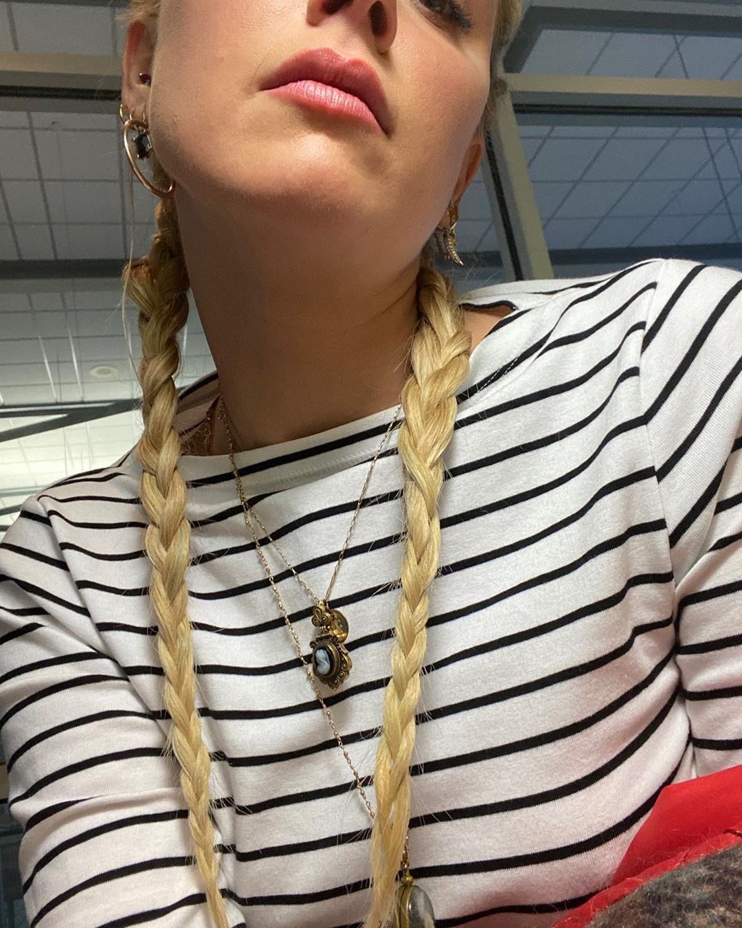 Amber Heard Source on X: #AmberHeard on Instagram: “Oh, just the  tiniestttt little doll hair braids” ❤️ She's a living doll, too cute to be  true! t.coHfEEpjYsnm  X