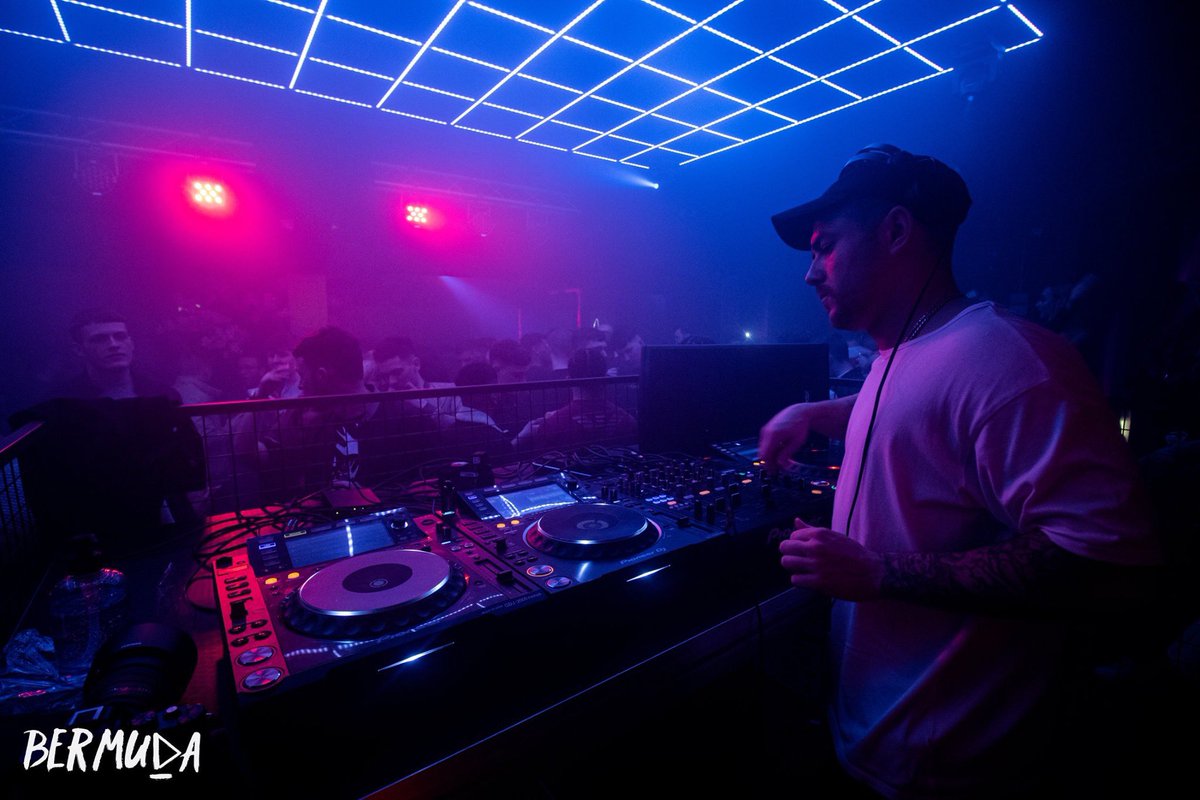 Events_Bermuda's tweet photo. Photos are up on our Facebook page from our last event with the don @sorleymusic - big love for the unreal turn out again, stay safe♥️ https://t.co/l1X0lgJIuZ