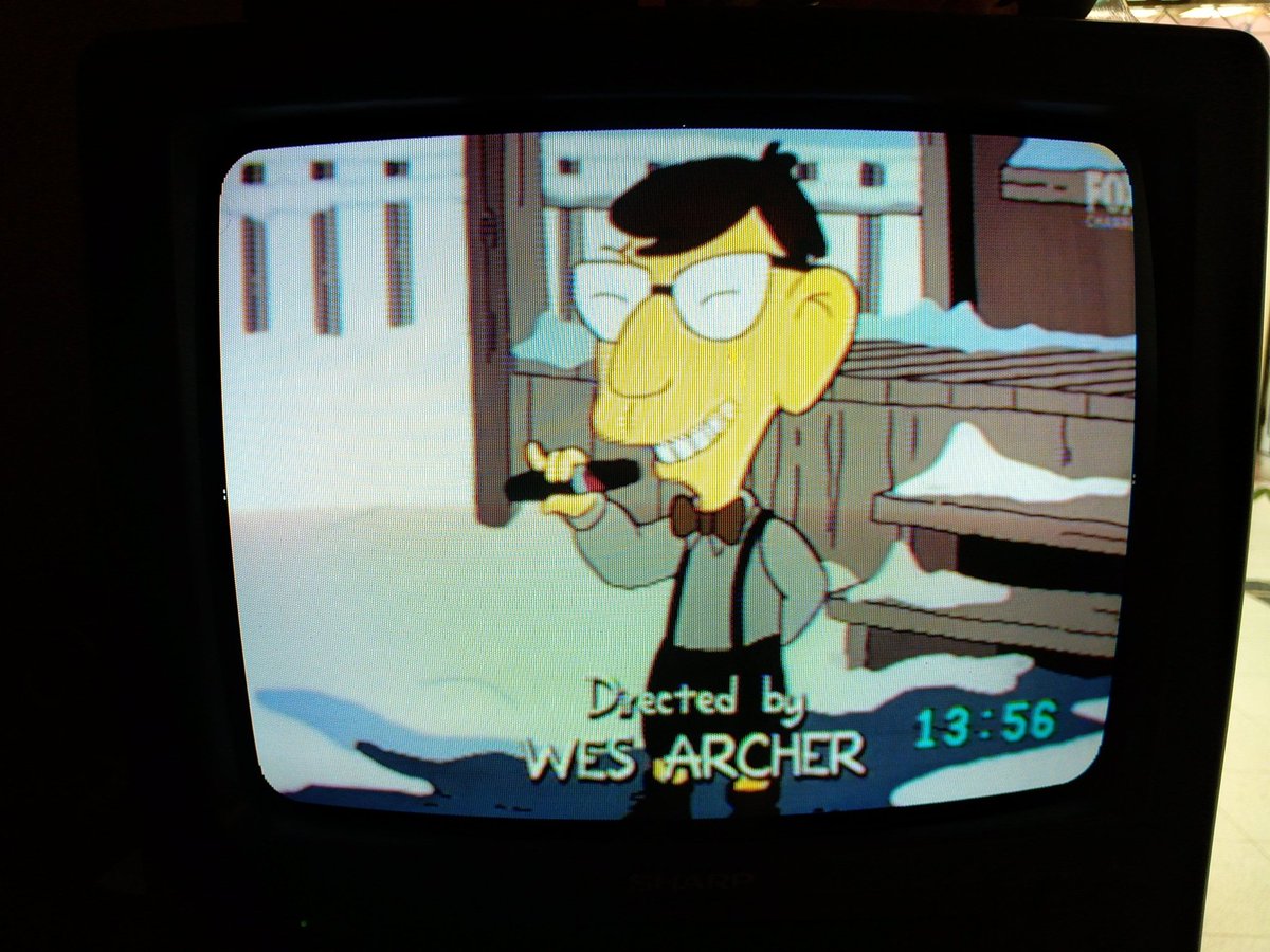 Wferney63's tweet photo. @FOXChannelLA mirando #LosSimpsonEnFOX https://t.co/YcJ8kZaEGN