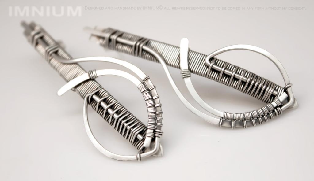 IMNIUM's tweet photo. Smoke earrings
A new design i'm testing out :)
@IMNIUM #BeCreative #StayHome #ostanidoma #OstaniKući #wirewrappingtutorial #wirejewelry #discounnt #sale #covid_19  #quarantine #tutorial  #whattodowhenbored #isolation #selfisolation #indooractivities #homeentertainment #EtsySocial https://t.co/MfHR7nQoYZ