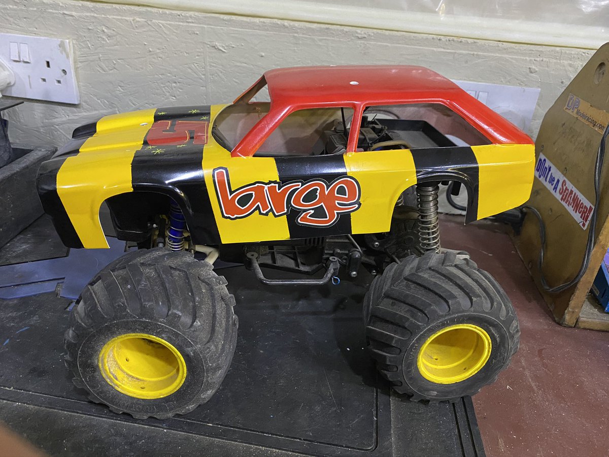dntworibhapi's tweet photo. @Carpervert @TamiyaUK I’m currently fitting it with fpv for social distancing 👍😊 https://t.co/oB1c7Vt9AO