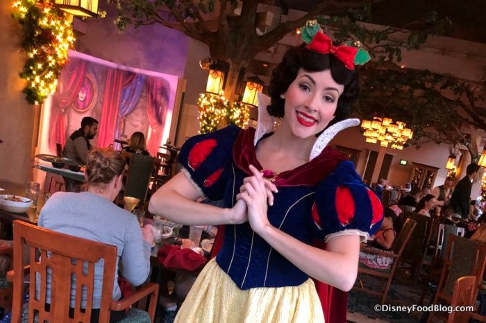 Aj Wolfe On Twitter We Went To Every Disney World Character Meal So You Don T Have To Https T Co Utspkuvqd6