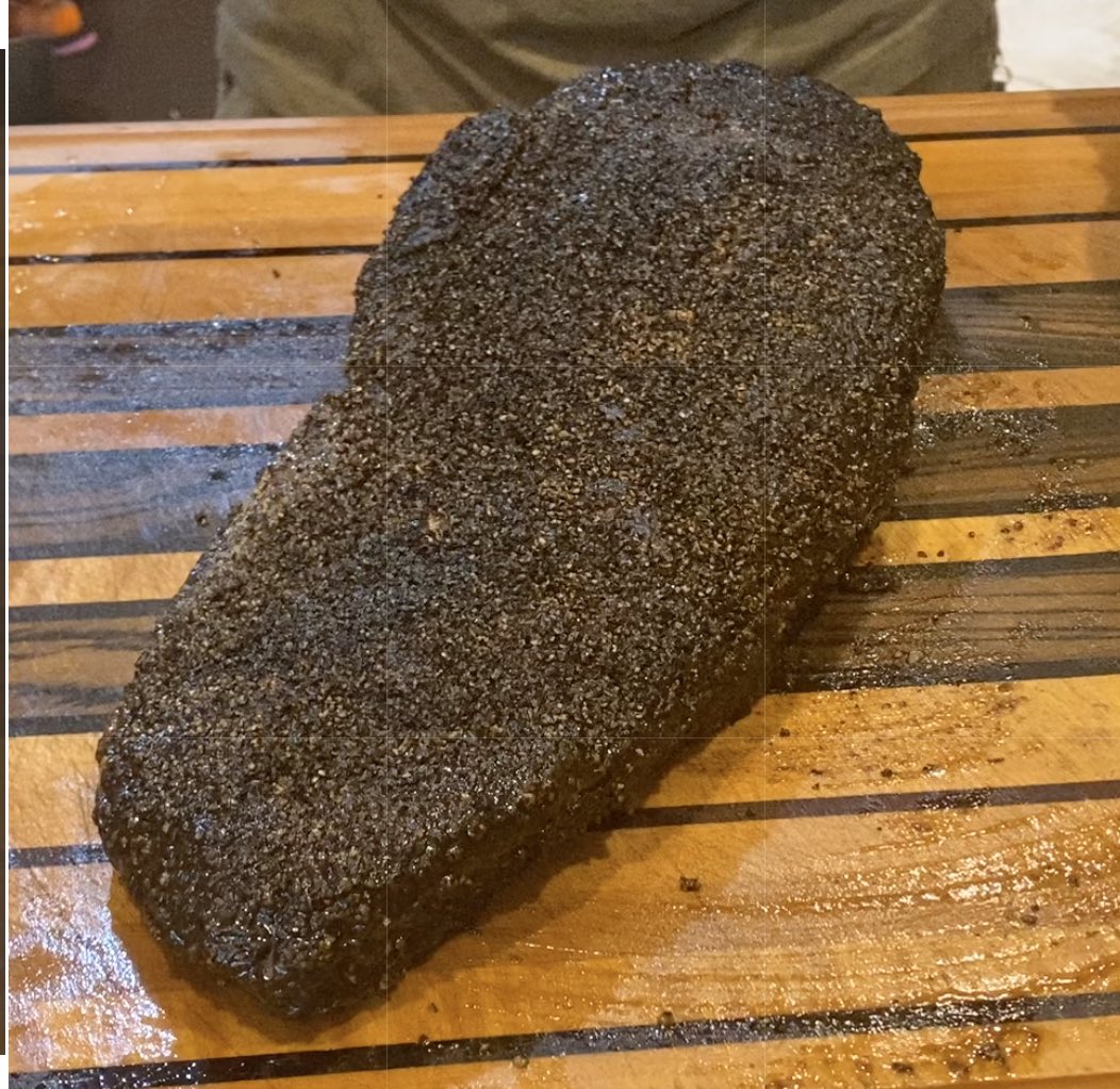 vaquerostxbbq's tweet photo. 1 more brisket is available for delivery tomorrow. Who wants it?
#txbbq #hickorysmoked #brisket #ribs #turkey #sausage #bbqdelivery #dfwdelivery #local #dfw #fooddelivery #grapevinetx #bbq #delivery #colleyvilletx #eulesstx #hursttx #dallastx #fortworthtx #texasstyle #barbq https://t.co/6YNscHewoB