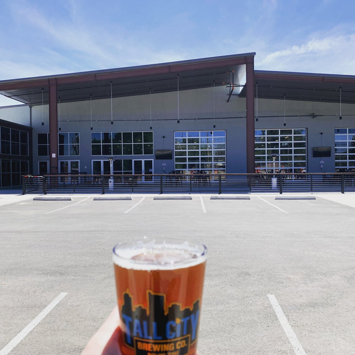 tallcitybrewing's tweet photo. We want to just say thanks to the Midland community. We didn’t know how this would go but, because of your overwhelming support, we will be able to continue curbside growler orders for as long as needed. We couldn’t do any of this without y’all!!! Cheers! 🍻 #supportlocalbusiness https://t.co/RhvPh7LBFP