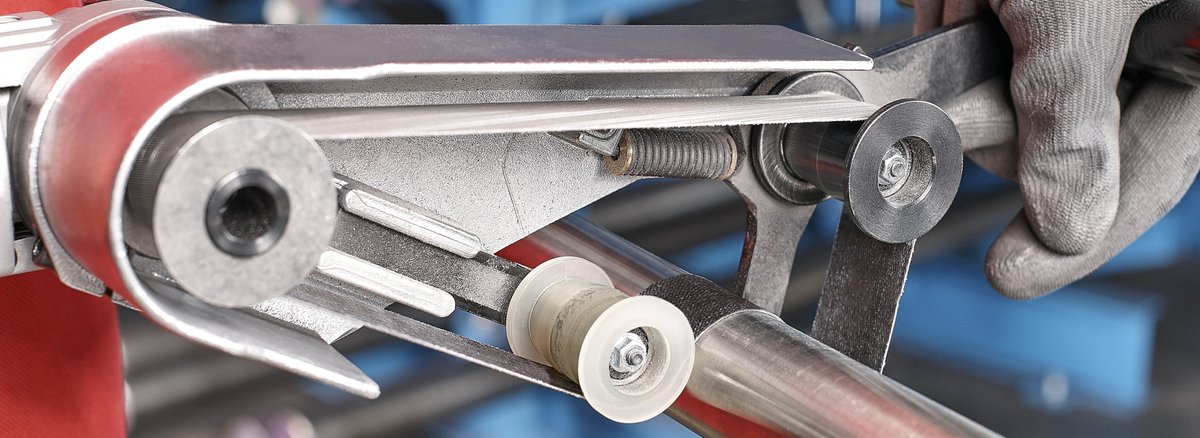 Suhner_USA's tweet photo. Suhner Battery Range - Four mobile compact grinders combine the tried-and-tested Suhner ergonomics with highly efficient battery technology. #SuhnerAbrasive #abrasive #powertools #compactgrinders #grinders #mfg #manufacturing
https://t.co/OAnrNcuDb5 https://t.co/mnxkxQiFRQ