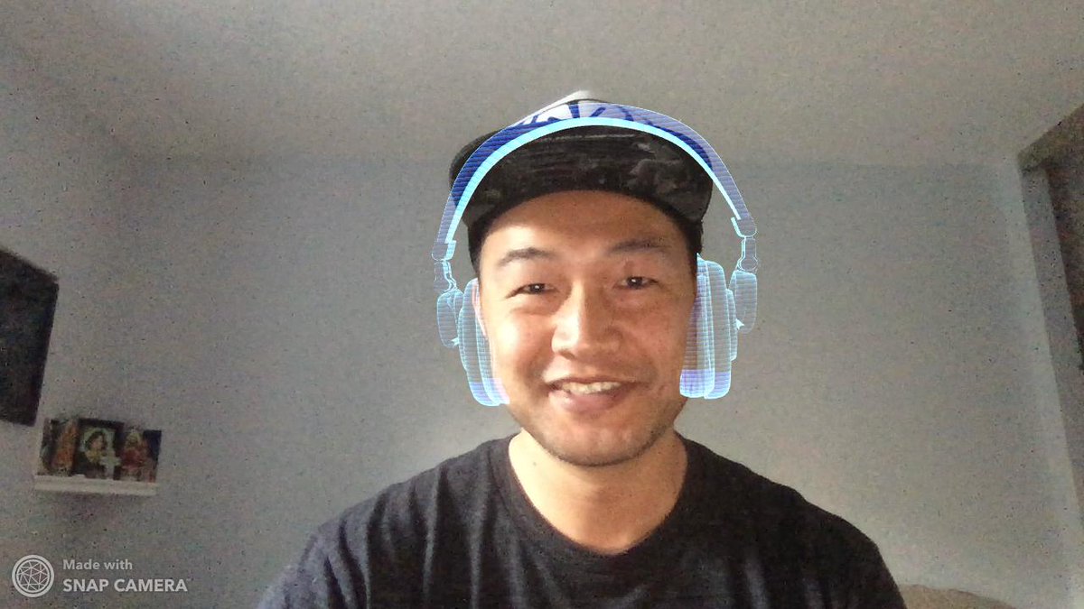 SChhen's tweet image. Virtual Hackathon requires virtual headphones. 😉#virtualhackathon