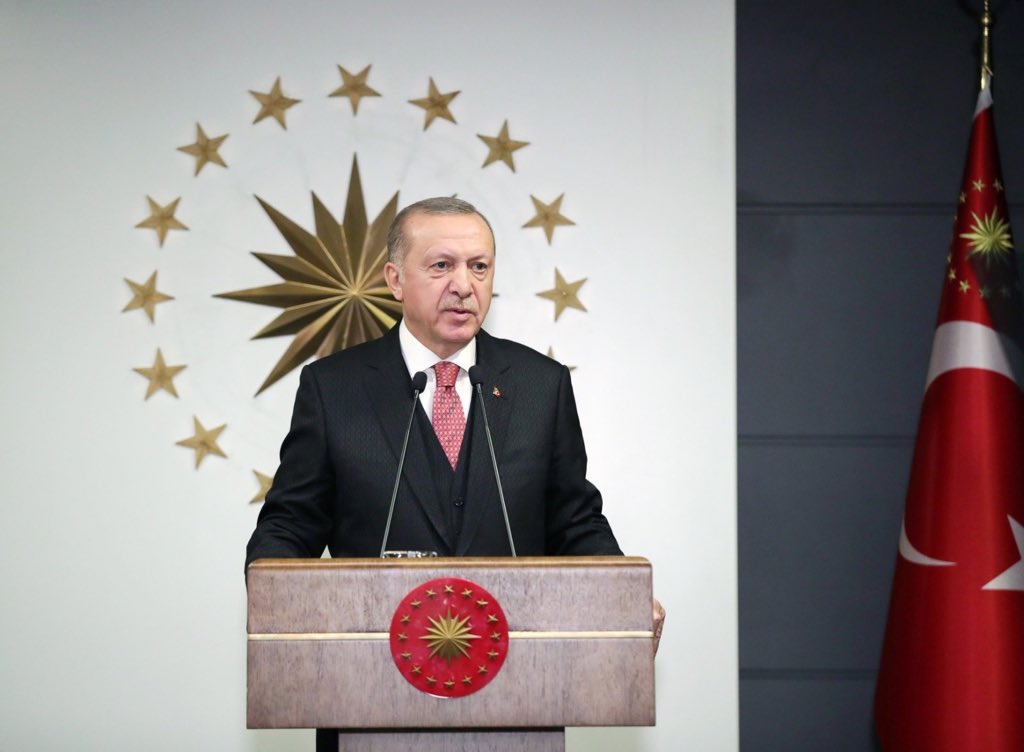 1sevimcelik's tweet photo. Hiçbir virüs bizim birliğimizden, beraberliğimizden ve kardeşliğimizden daha güçlü değildir.

Rahmet Her Daim 
Birlik ve Beraberlikte 

Bir ve Birlikte olunca 
#BizBizeYeteriz
#BizBizeYeterizTürkiyem 🇹🇷
#BirlikteBaşaracağız https://t.co/GWrjOFZj0h