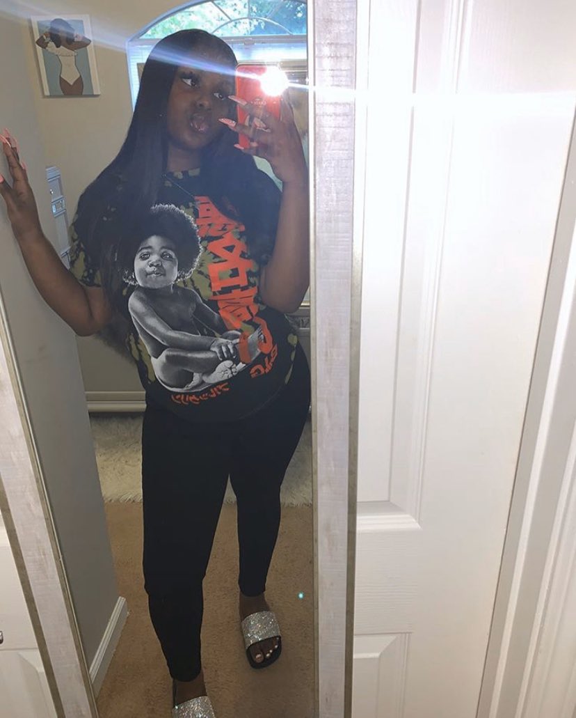BabyGirl__23's tweet photo. Looking for a sugar daddy while locked down, dm me 🥰 https://t.co/nqpCpLbgBS