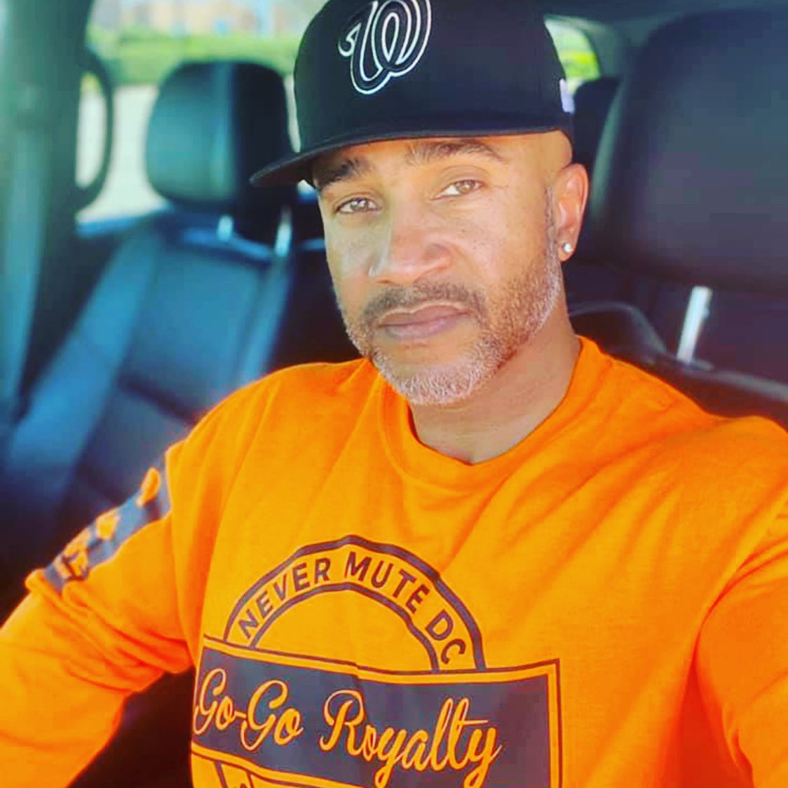 gogoroyalty1's tweet photo. D'Juan Chapman thank you again bro! Man you really do support my brother. #GoGoRoyalty β’οΈ
appreciates you! π― Order your apparel at https://t.co/icUeD2cqfq.
#GoGoRoyalty#Built4Royalty
#LOVEGo#gogomusic #dcmusic #dcmusicians #dontmutedc #crankage #crank #thatcrank https://t.co/cOeuDN6TRi