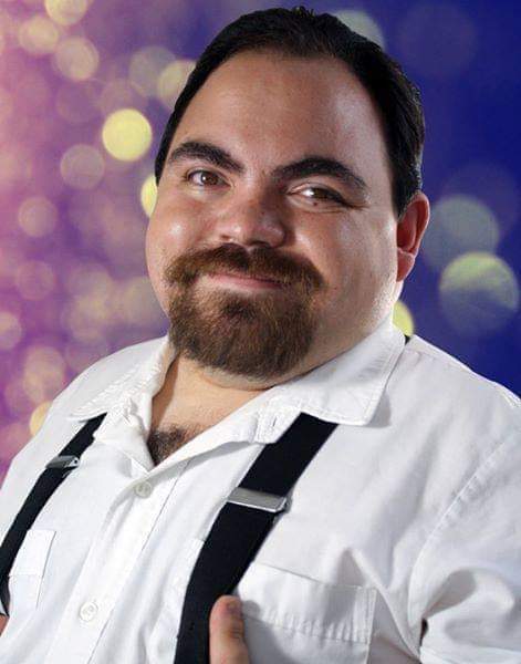 MicroTeatroMex's tweet photo. Diego Garrido Trapote, buen viaje al infinito. Nos dejas tu calidez, generosidad y sonrisa amable. Gran compañero, actor y ser humano. Gracias por compartir tu luz!
Descansa en paz.
Si jefe, si jefe! https://t.co/DeaxgFJ8Ck