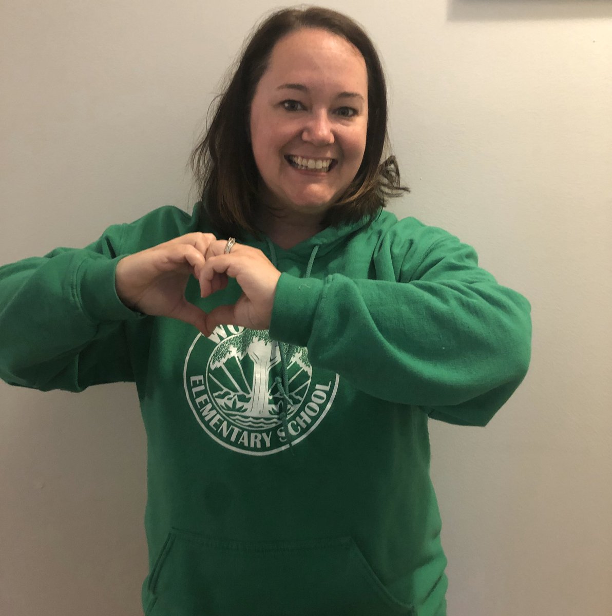 MrsAMatthewsWES's tweet photo. Sending lots of love to my Woodland family!! https://t.co/AFtb0qw49R