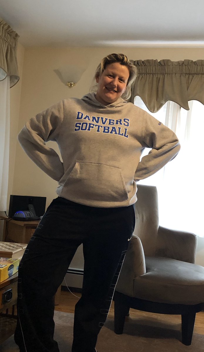 moniquemaggiore's tweet image. @TweetDHS @AmyGerade 
Missing everyone at DHS!    #falcongear #wearefalcons