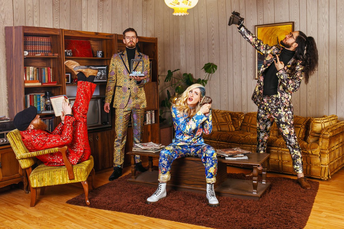 WalkOffTheEarth's tweet photo. Someone once told us we dress like lumberjacks...This one's for you, Steve. Eat your ❤️ out! 🤣 https://t.co/dBkH1gx6Fl