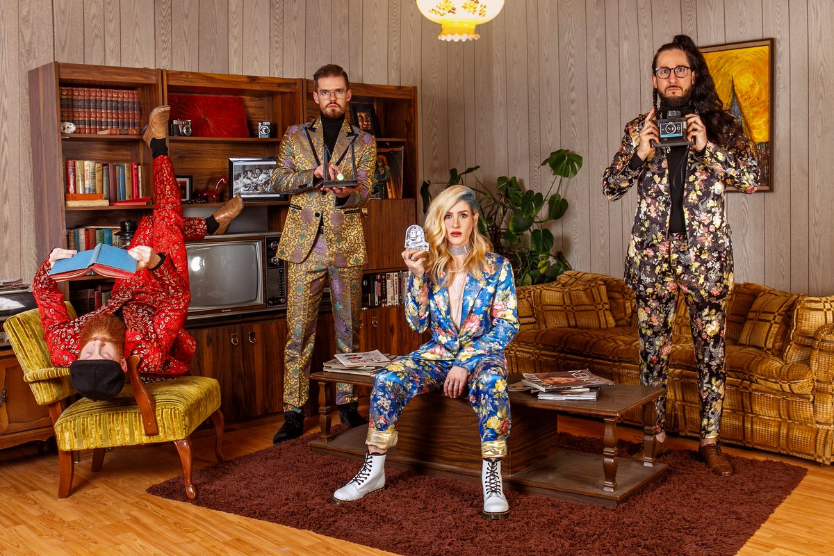 WalkOffTheEarth's tweet photo. Someone once told us we dress like lumberjacks...This one's for you, Steve. Eat your ❤️ out! 🤣 https://t.co/dBkH1gx6Fl